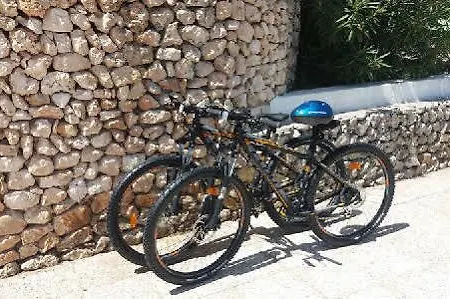 Desmais